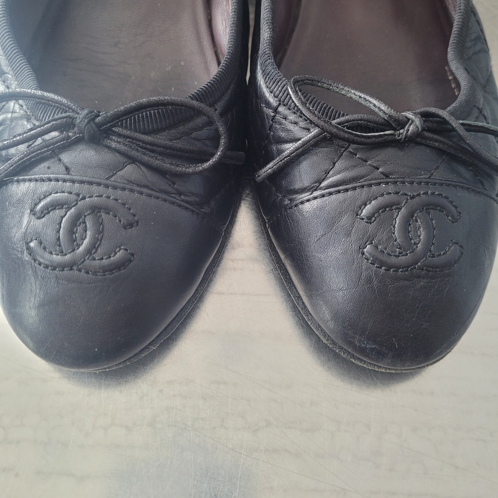 Chanel Black Quilted Ballet Flats